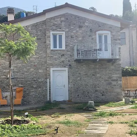 Antica Casa Nel Borgo Pietrasanta