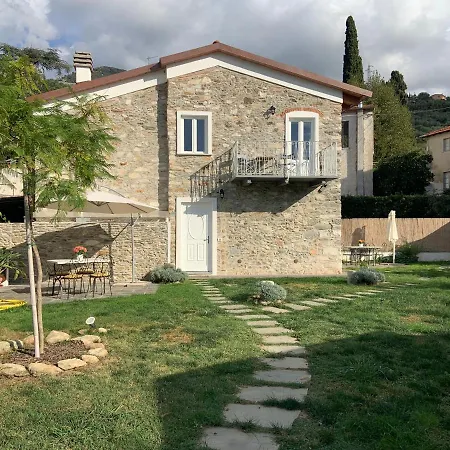 Antica Casa Nel Borgo Apartment Pietrasanta